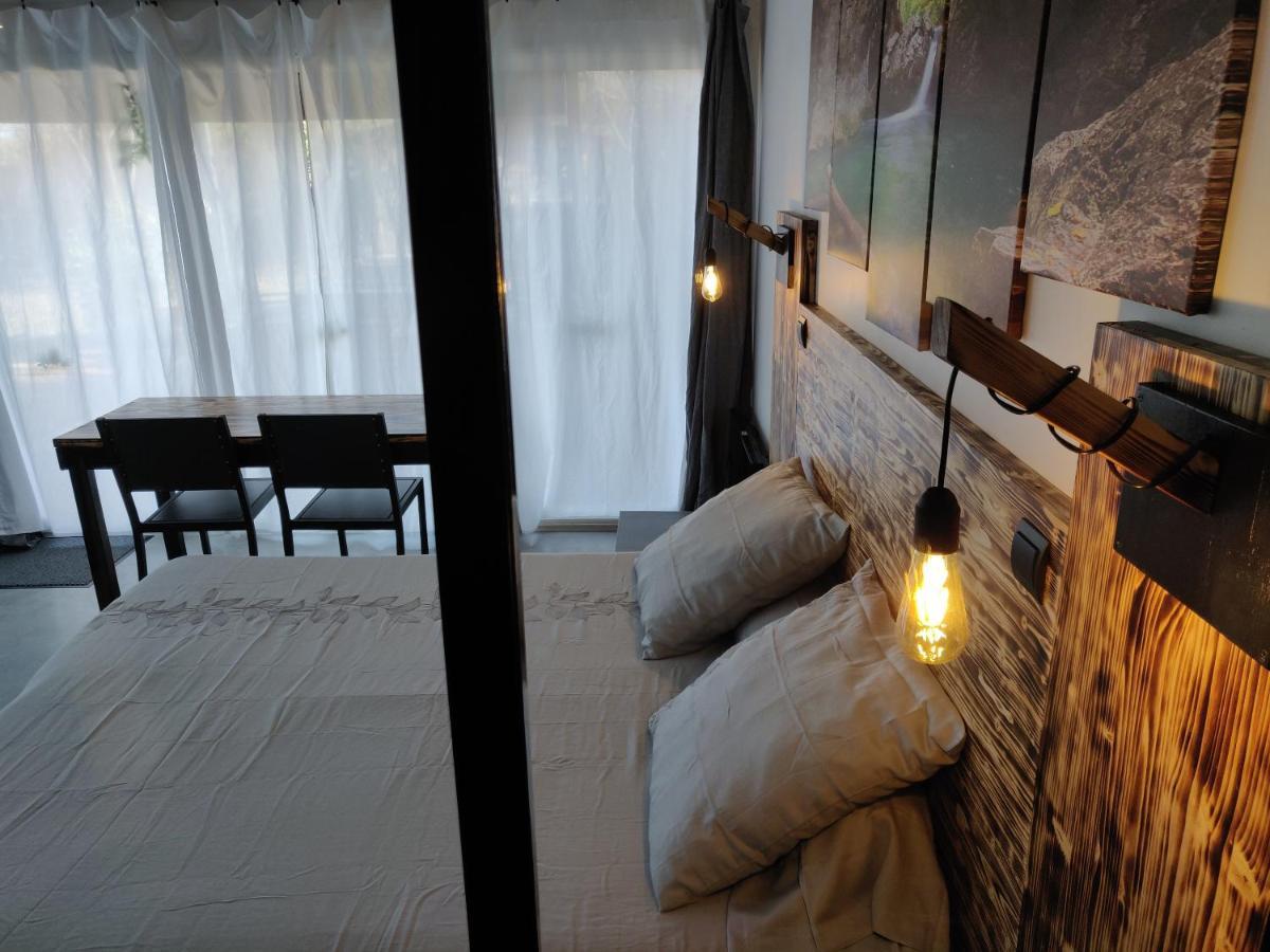 Les Terrasses De Valensole Bed & Breakfast Exterior photo